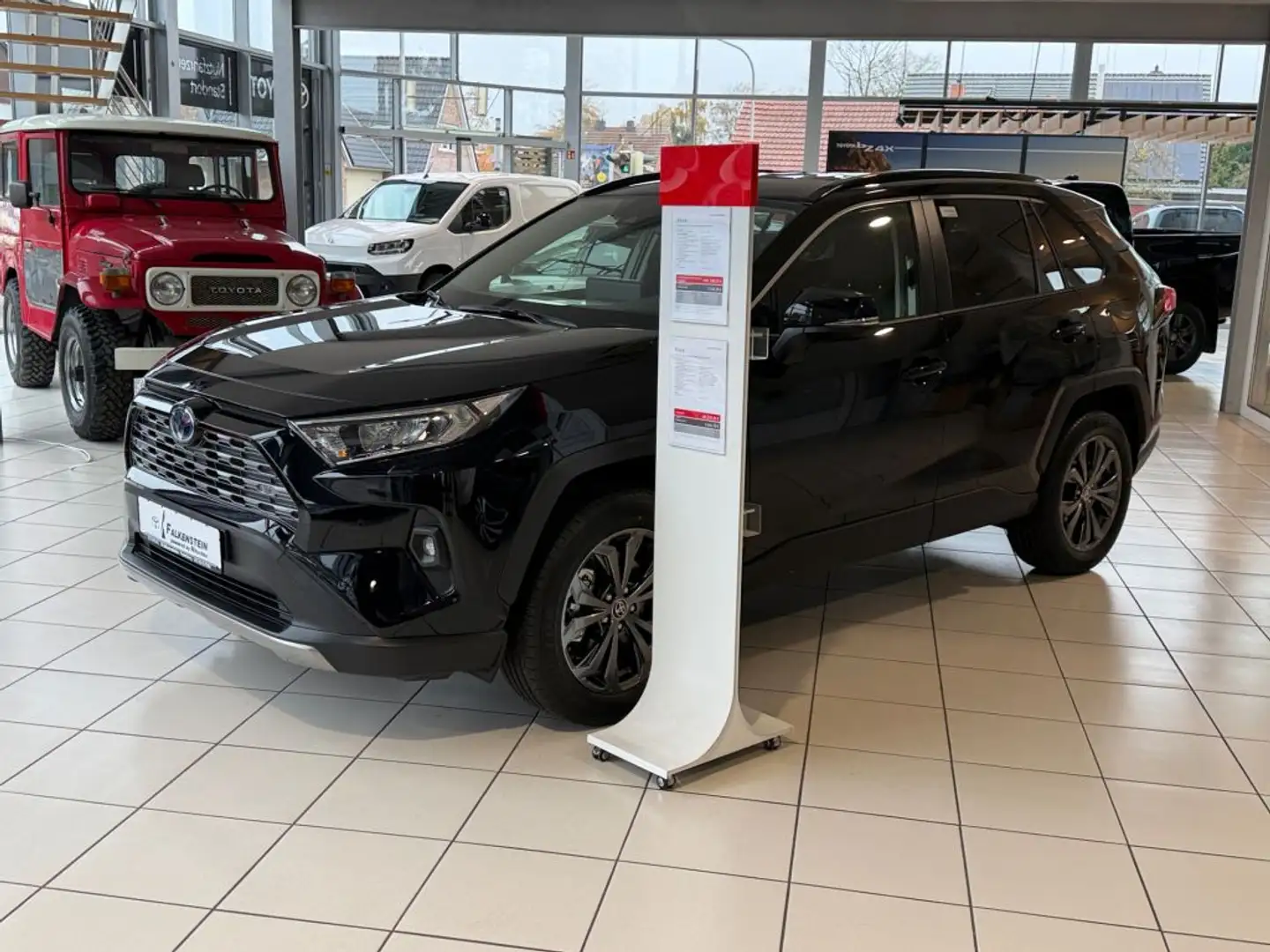 Toyota RAV 4 2.5 4x2 Hybrid Team Deutschland - 1