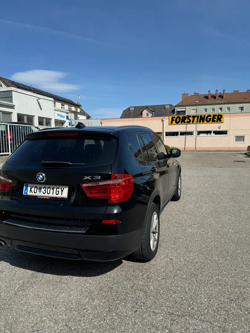 BMW X3 xDrive20d Aut. Schwarz - 2