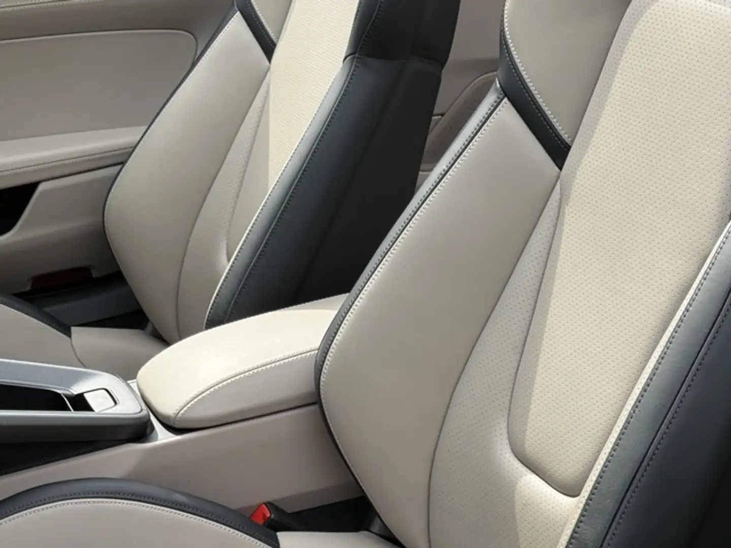 Porsche 992 911 Carrera Cabriolet INNODRIVE*SPORTABGAS*21 CLAS Grau - 1