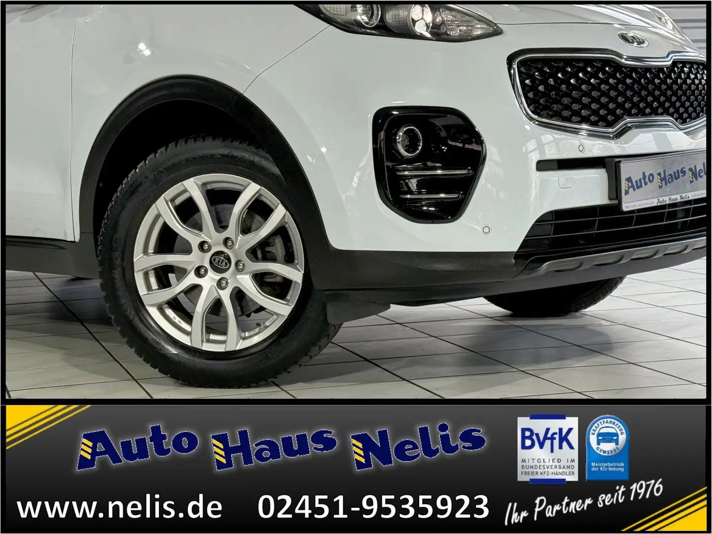 Kia Sportage 1,6 GDi Vision AHK PDC RFKam NaviTouch Weiß - 2