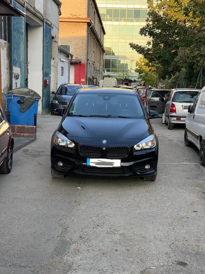 BMW 218