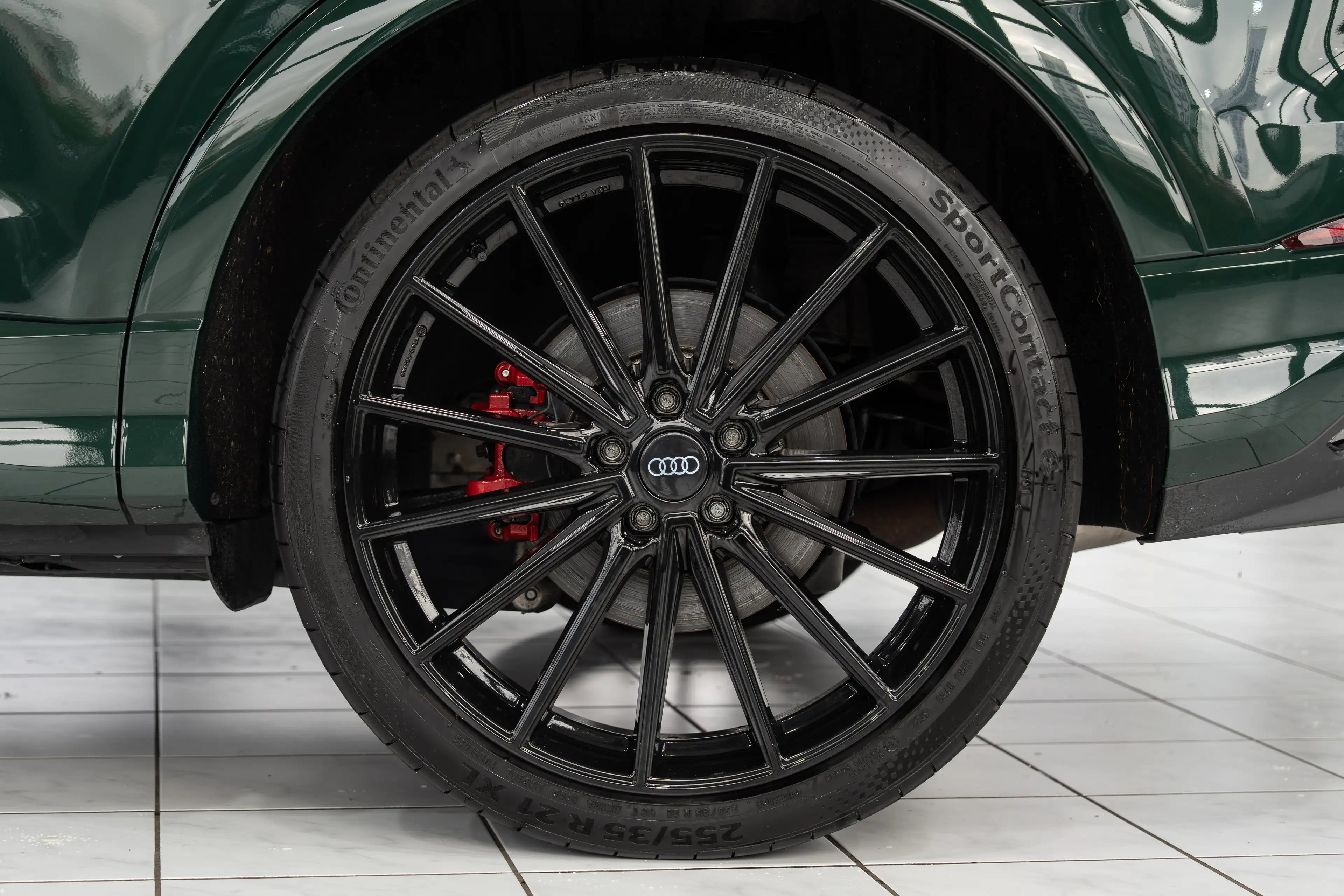 Audi RS Q3 quattro*RS-SPORTABGAS*SPORTSITZE*PANO*1HAND — photo 14