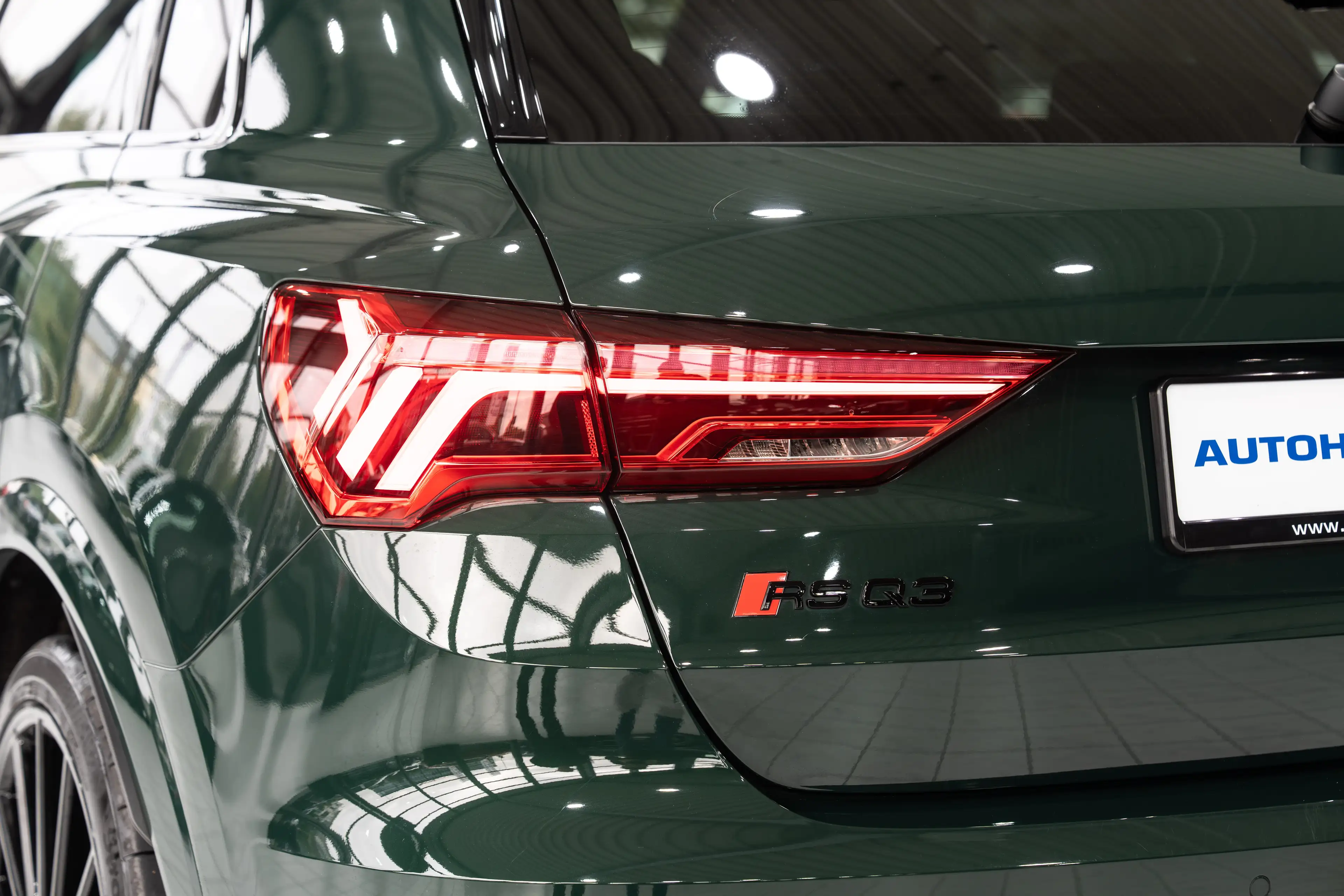 Audi RS Q3 quattro*RS-SPORTABGAS*SPORTSITZE*PANO*1HAND — photo 12
