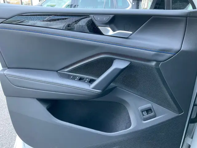 Volkswagen Tiguan R-Line TDI 4MOTION DSG Ansicht 13