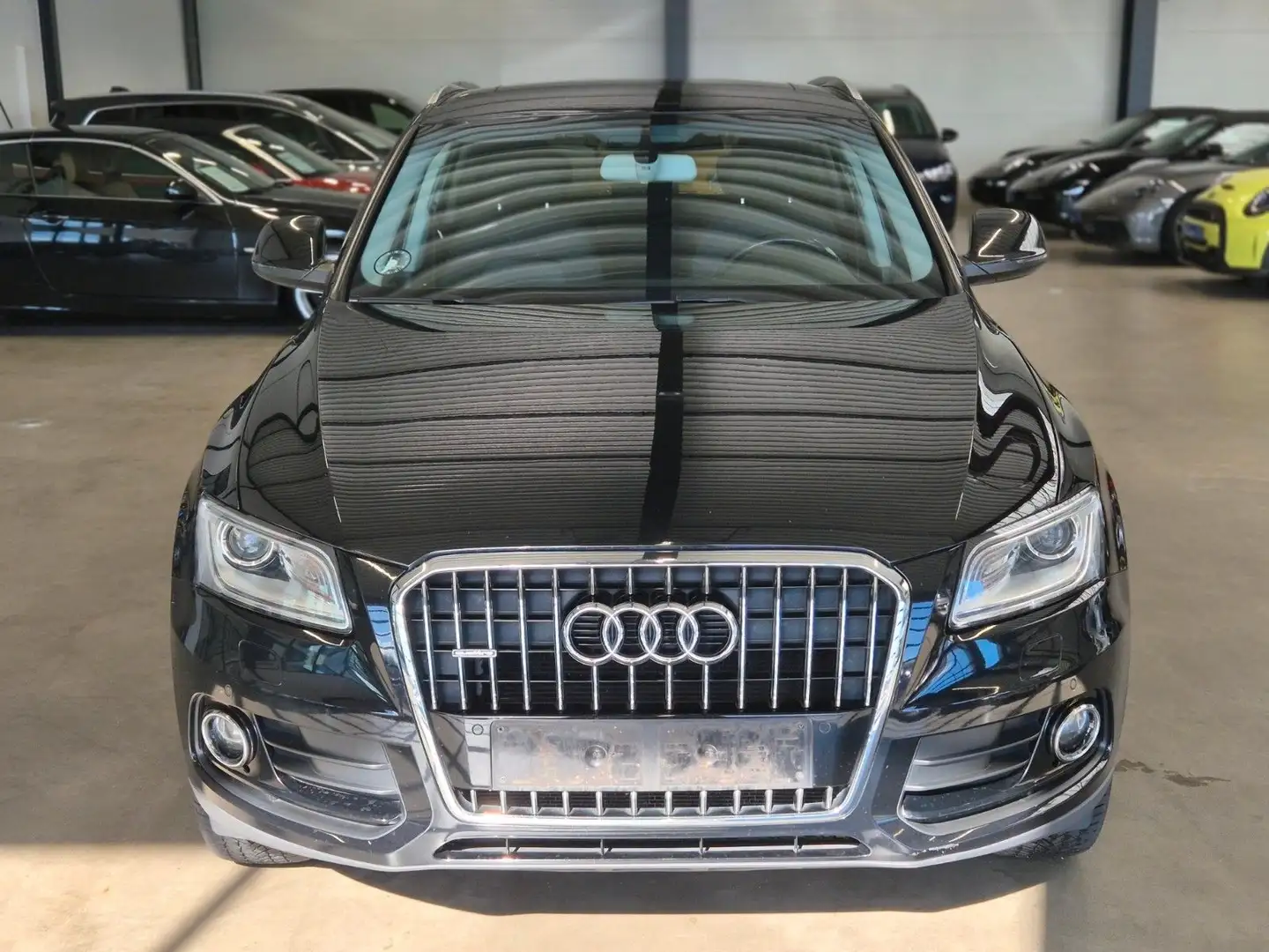 Audi Q5 2.0 TDI QUATTRO NAVI XENON SHZ TÜV+SERV NEU Schwarz - 2