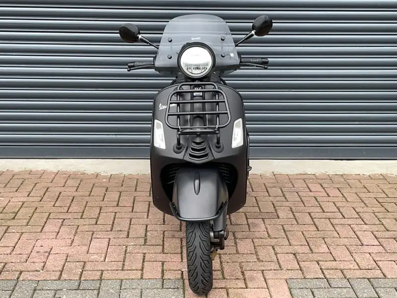 Vespa GTS Super 300 - foto 6