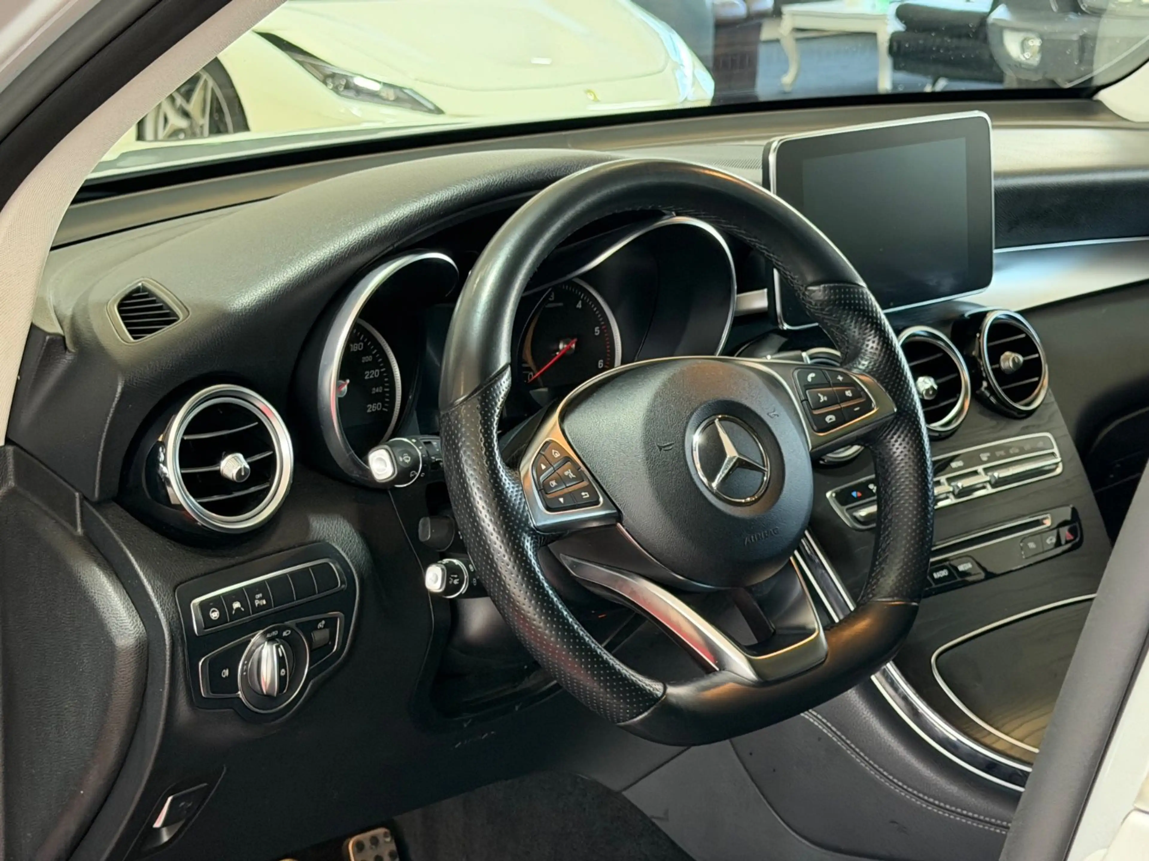 Mercedes-Benz GLC 250 d 4Matic*AMG-LINE*PANO*AMBIENTE*KAMERA* — photo 15