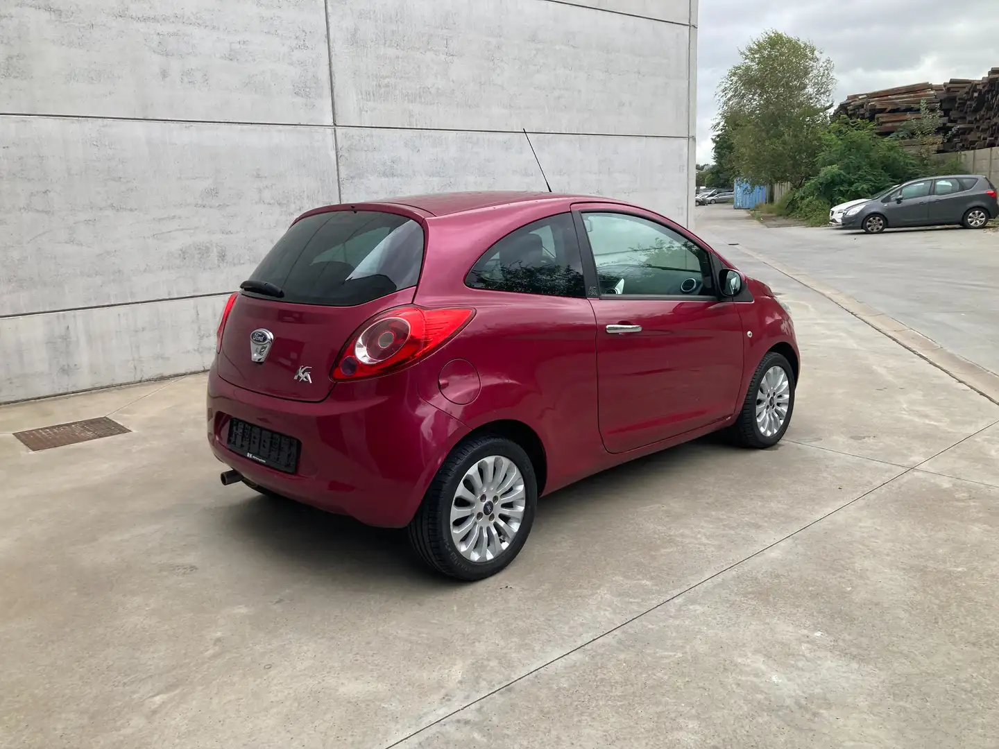 Ford Ka/Ka+ TITANIUM 1.2 BENZINE 2011 MET 56000KM!VEEL OPTIES! Rojo - 1