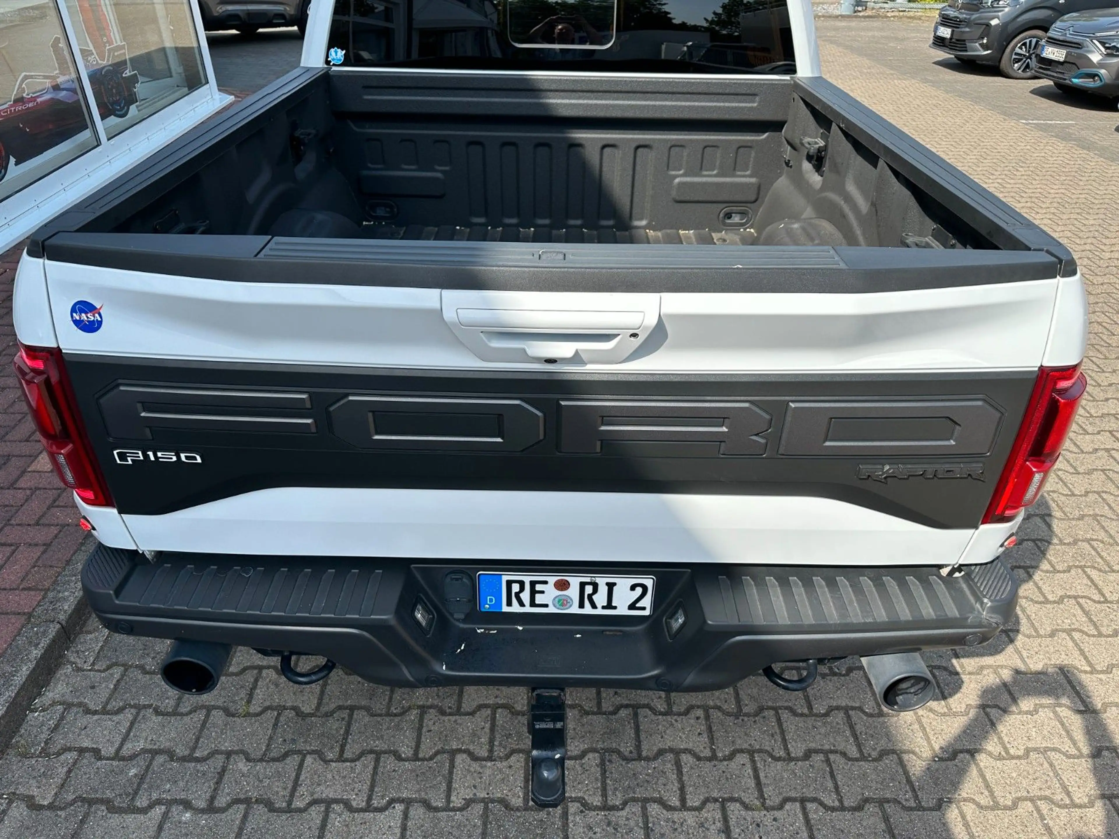 Ford F 150 F150 Raptor - LuxuryPaket, Glasdach, Performance — photo 8