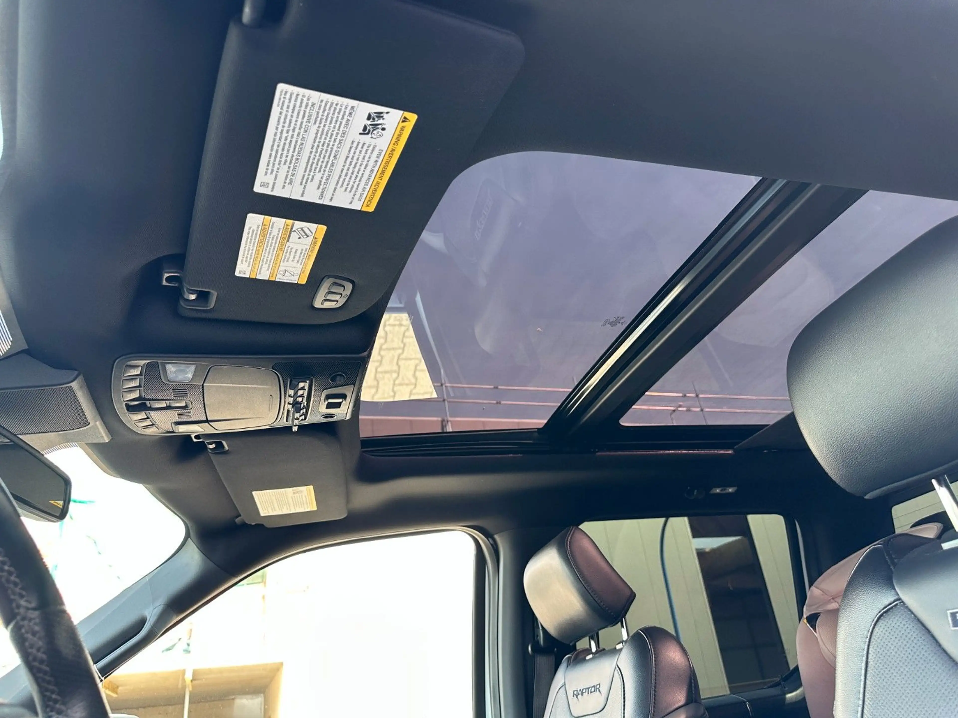Ford F 150 F150 Raptor - LuxuryPaket, Glasdach, Performance — photo 10