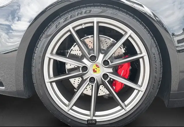 Porsche 911 view 15