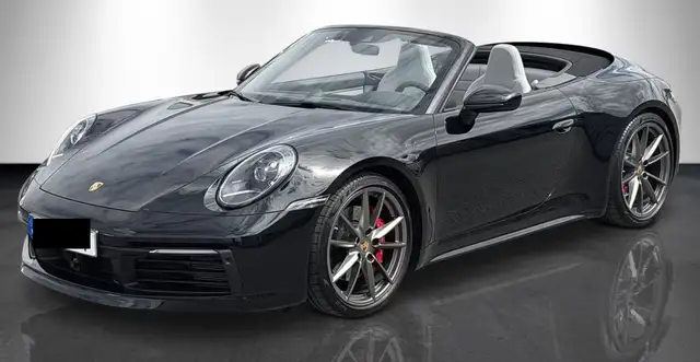 Porsche 911 view 9