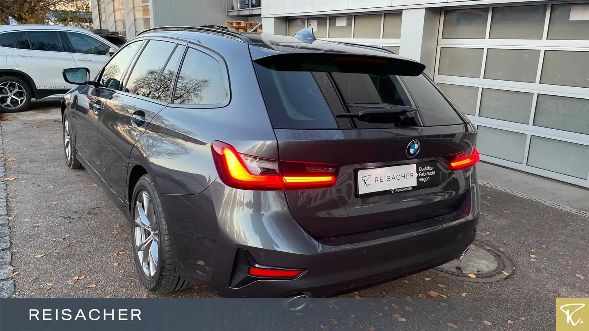 BMW 320 d A xDrive Tou Sport-Line LCProf Laser Leder Gris - 2