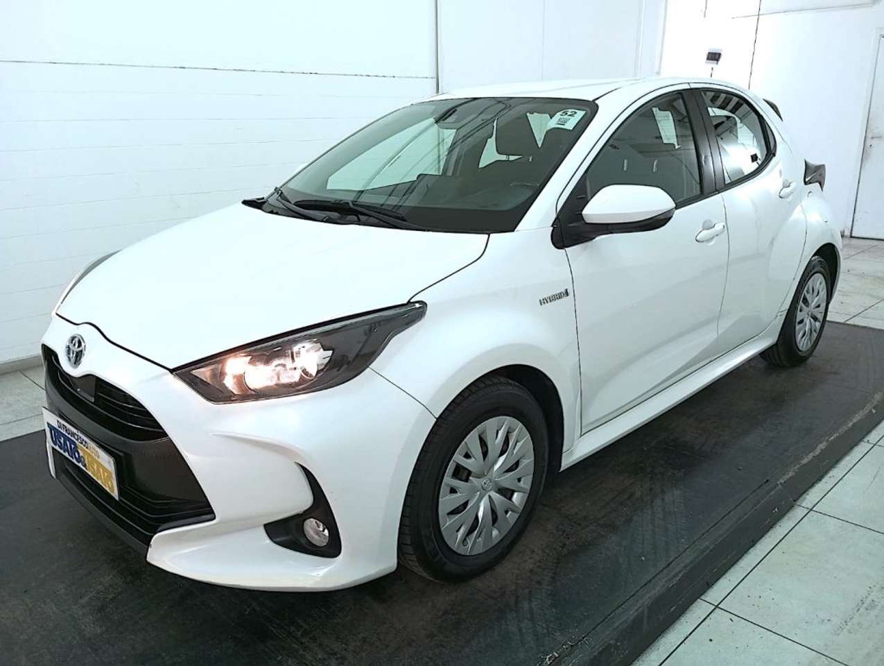Toyota Yaris 1.5h Business