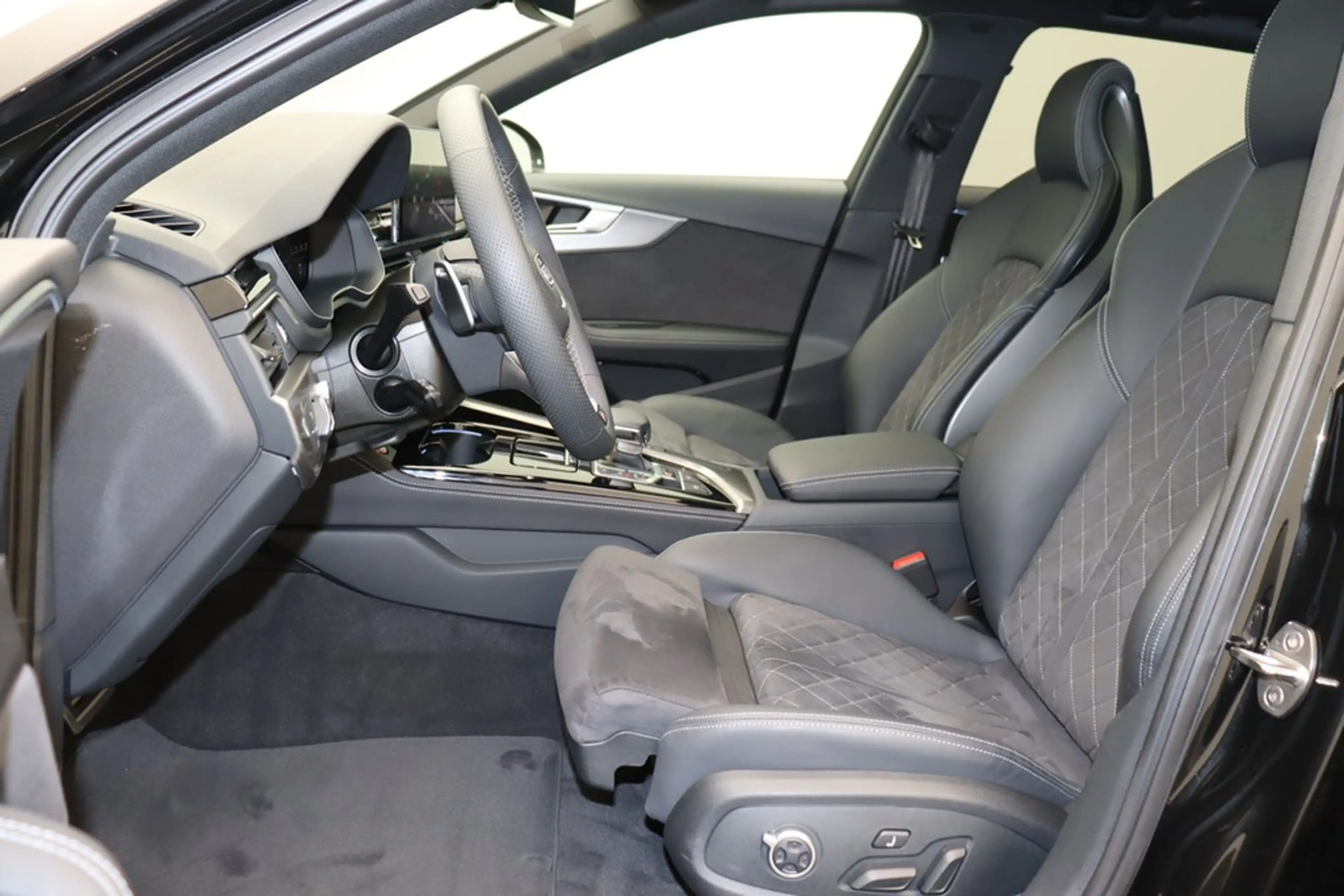 Audi RS4 Avant 2.9 TFSI quattro . Navi B&O ACC — photo 9