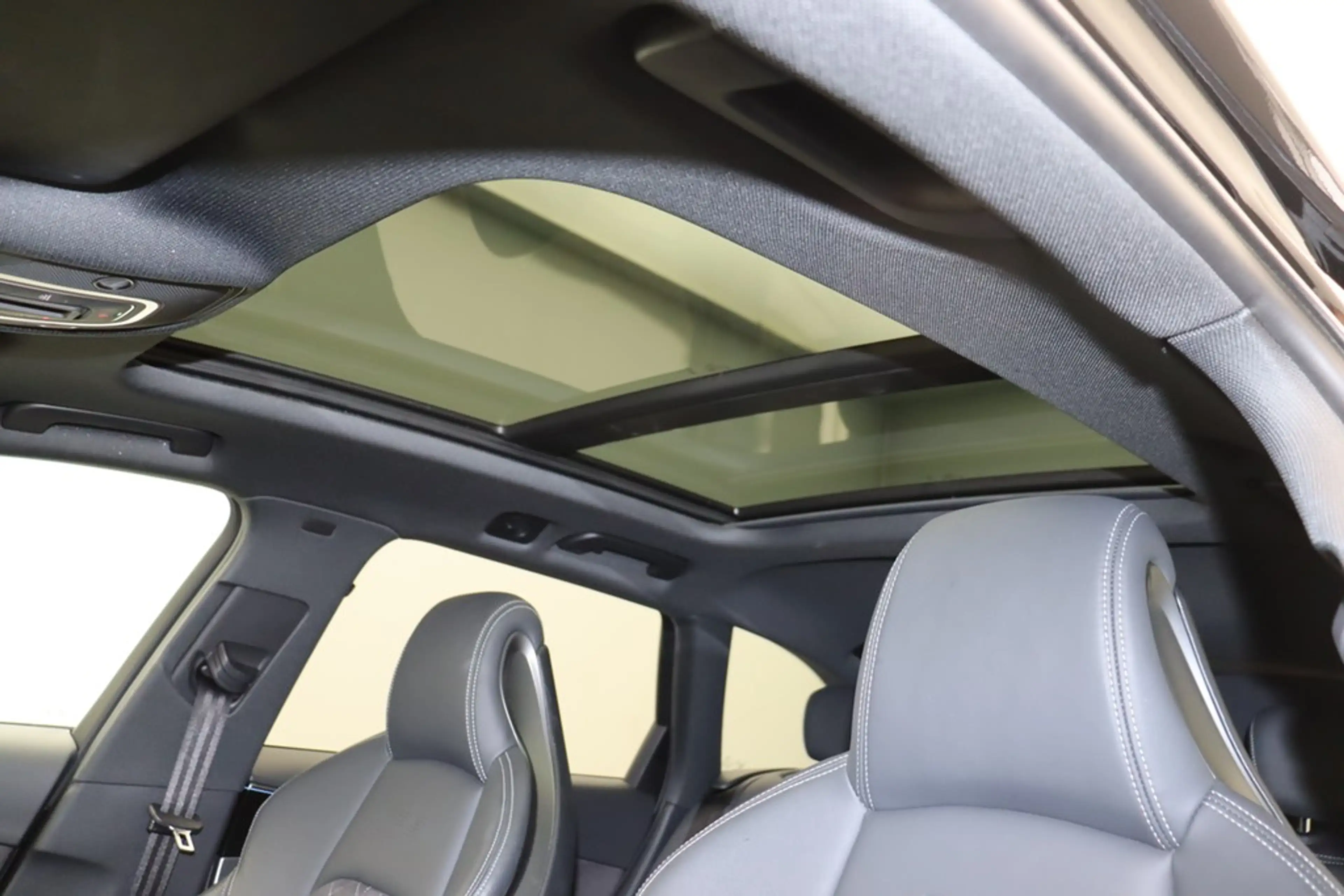 Audi RS4 Avant 2.9 TFSI quattro . Navi B&O ACC — photo 11