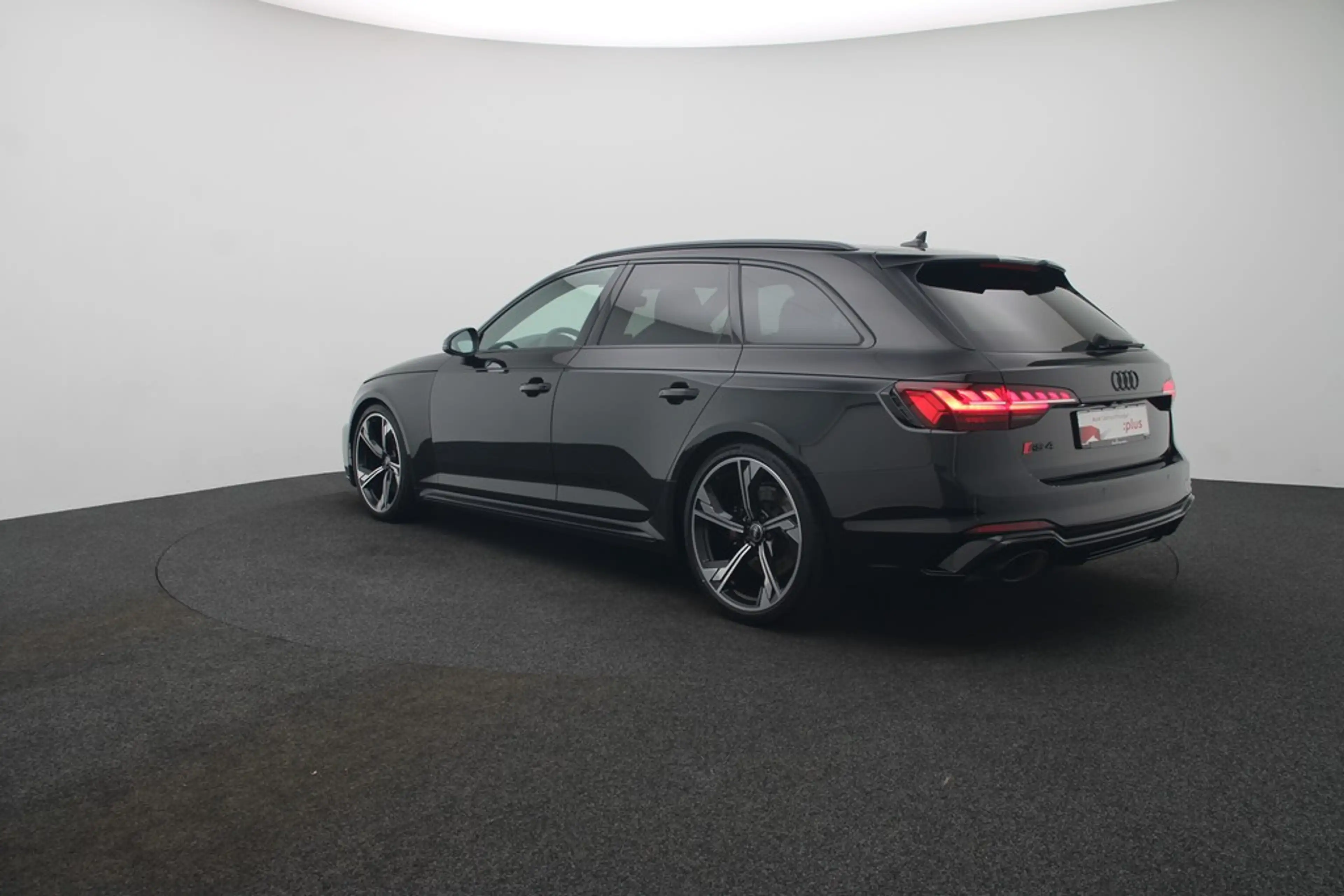 Audi RS4 Avant 2.9 TFSI quattro . Navi B&O ACC — photo 3