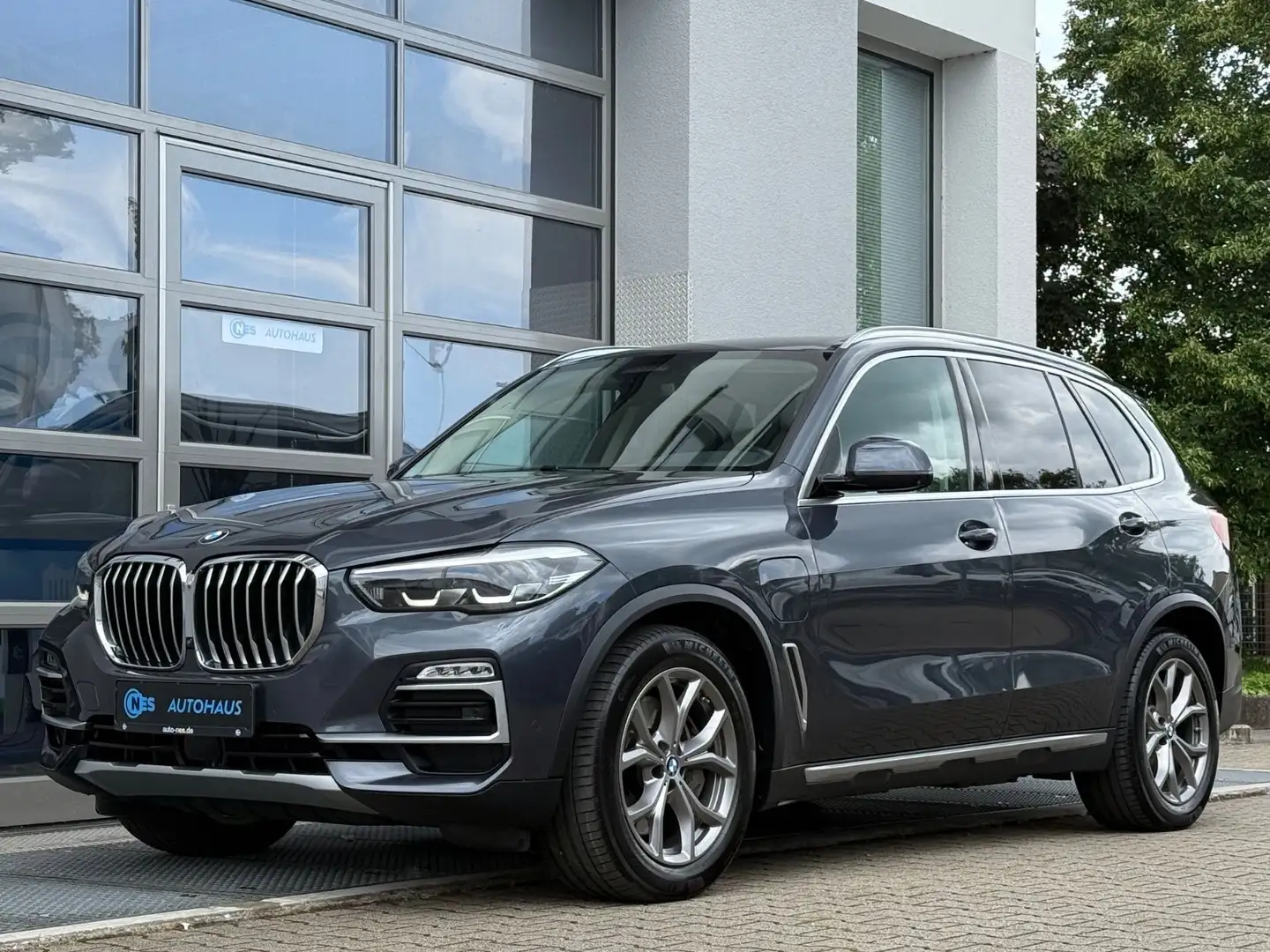 BMW X5 45e xDr*ACC*X LINE*360*HARMAN*AD LED*HUD*KEY Gris - 1