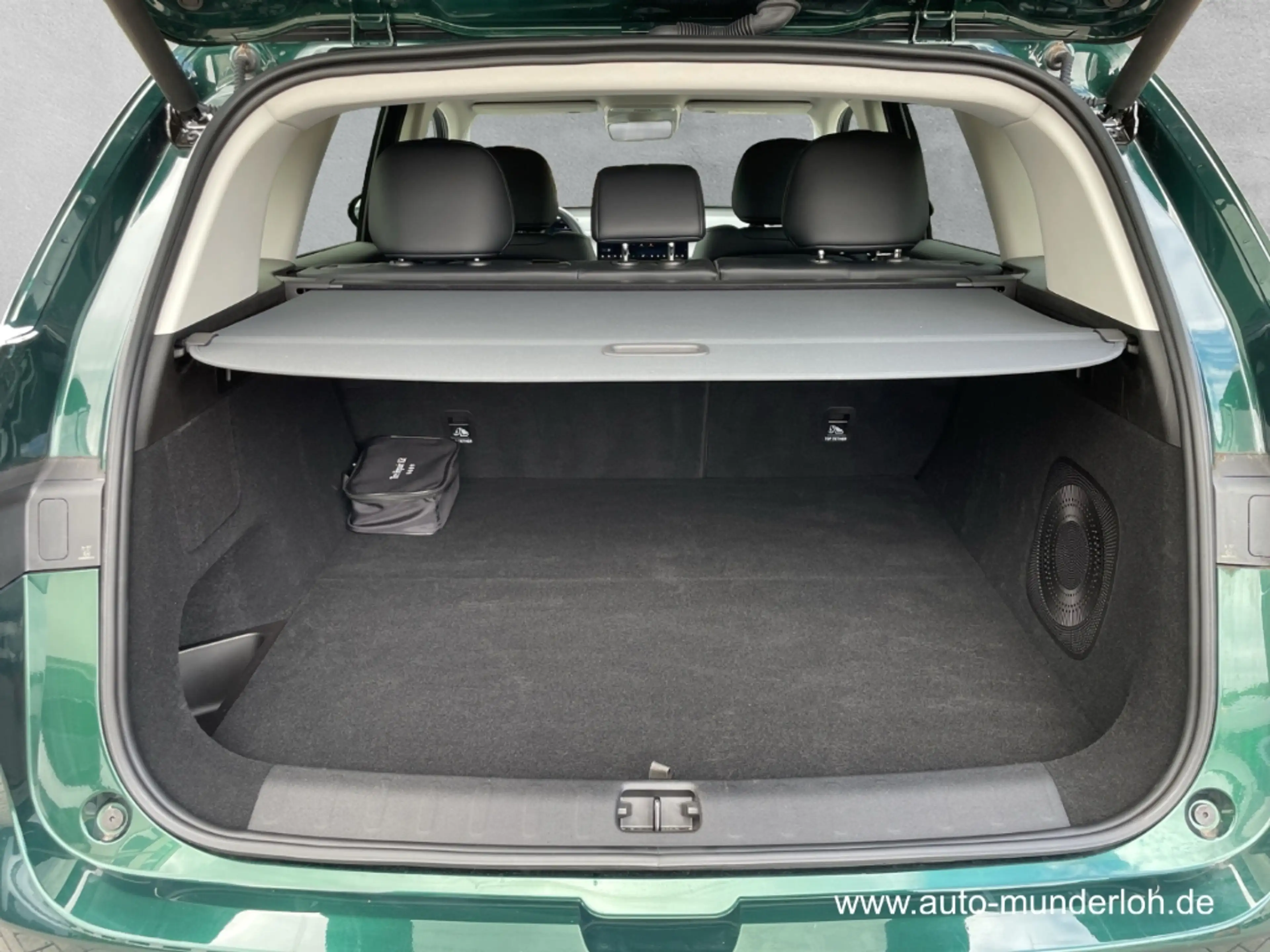 Leapmotor C10 Hybrid REEV 28,4 kWh Design — photo 6