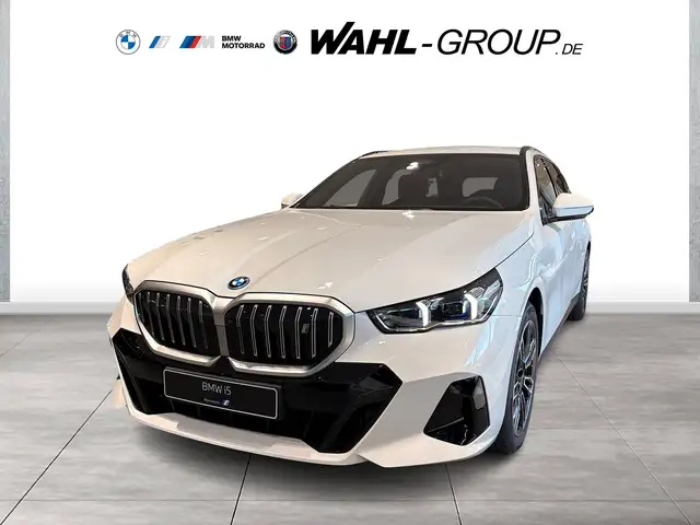 BMW i5 eDrive40 Touring M Sport AHK Innovation Travel+Com