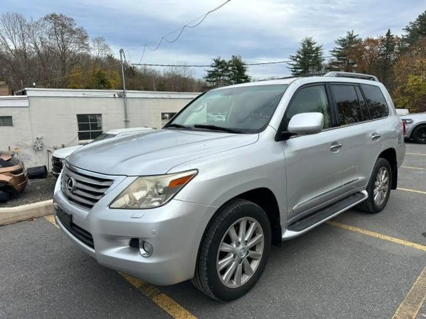 Lexus LX 570 Plateado - 2
