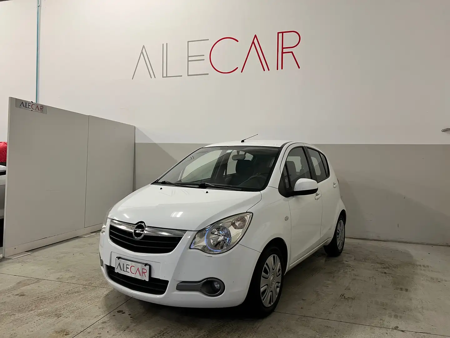 Opel Agila Agila II 2008 1.0 12v Ecotec 68cv Weiß - 1