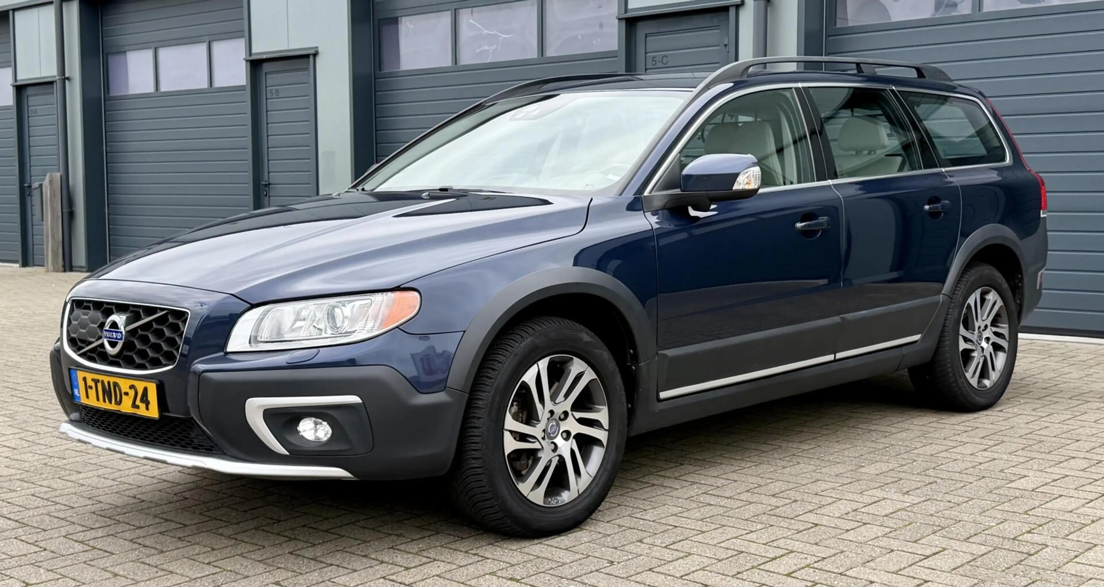 Volvo XC70 2.0 T5 FWD 245pk Nordic+ | UNIEK | Trekhaak | Zeer — photo 6