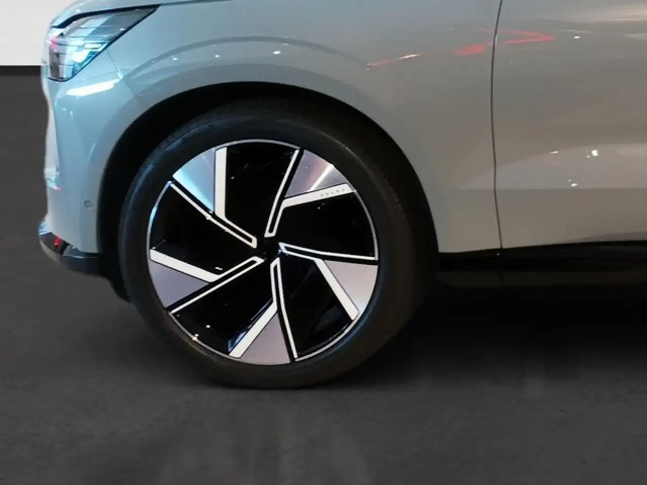 Volvo EX90 2026 — фото 10