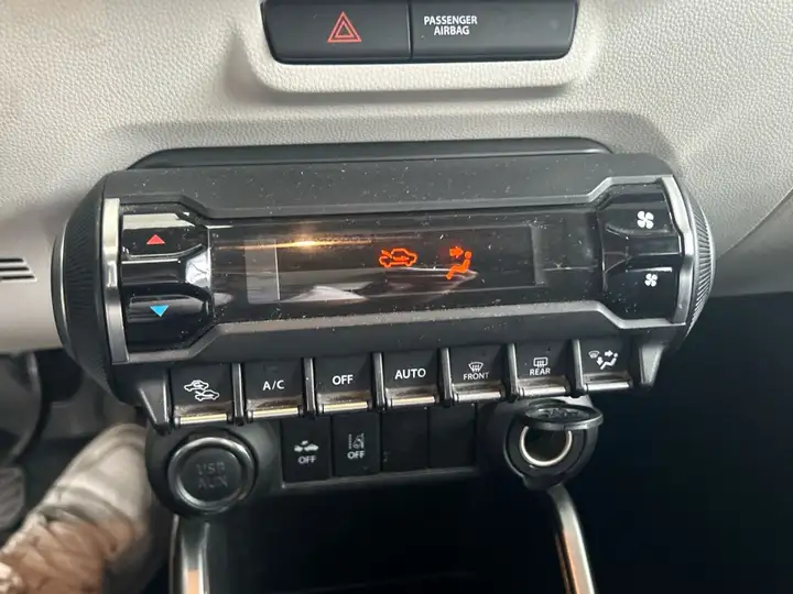 Suzuki Ignis 1.2 GLE 2WD 2019, foto 25