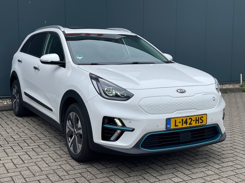 Kia e-Niro ExecutiveLine 64 kWh — photo 2