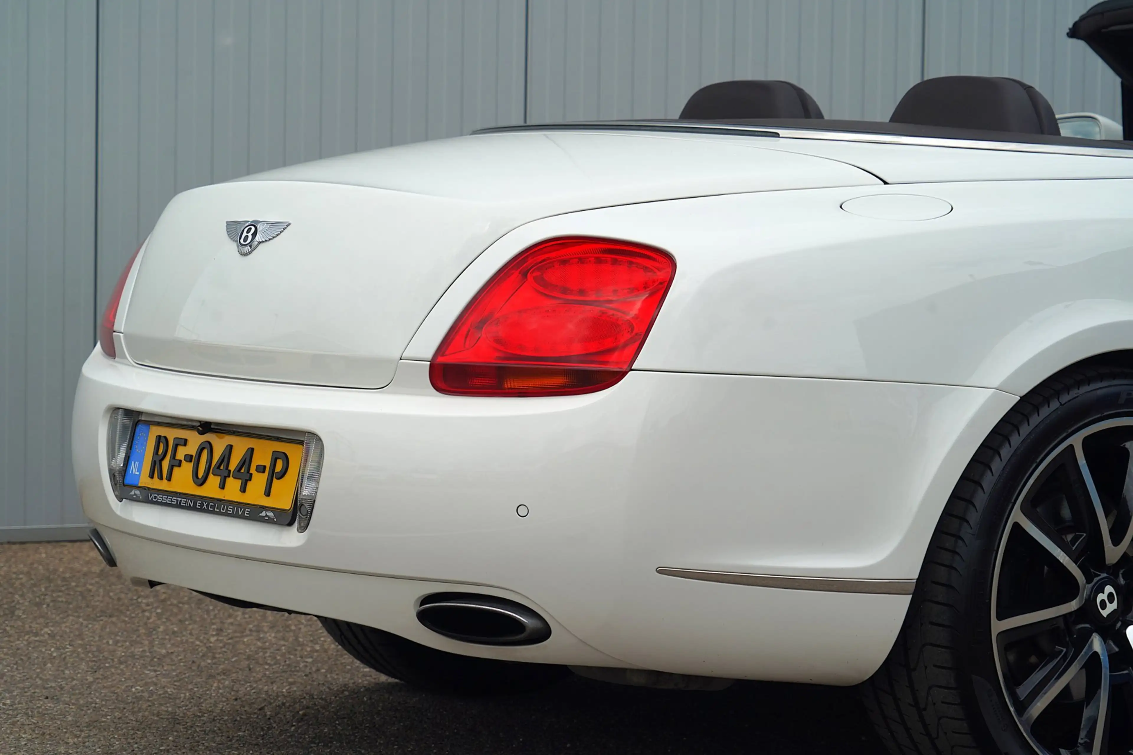Bentley Continental GTC 6.0 W12 / Navi / Leder / Memory stoel / Luchtverin — photo 24
