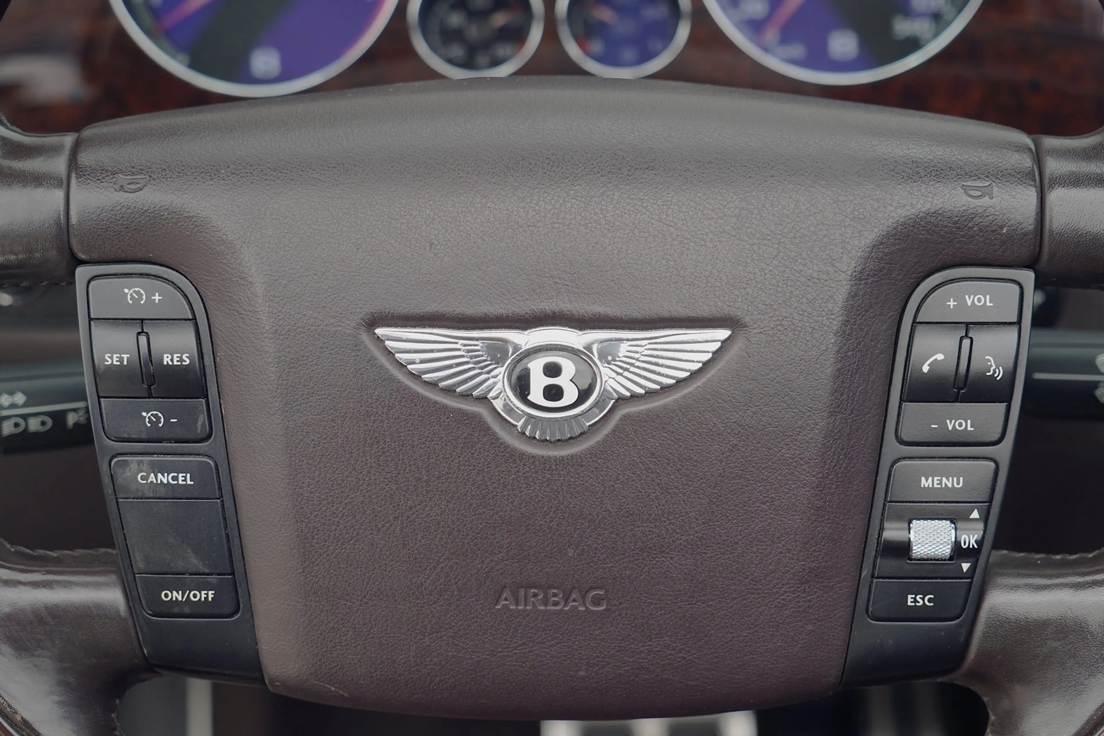 Bentley Continental GTC 6.0 W12 / Navi / Leder / Memory stoel / Luchtverin — photo 11