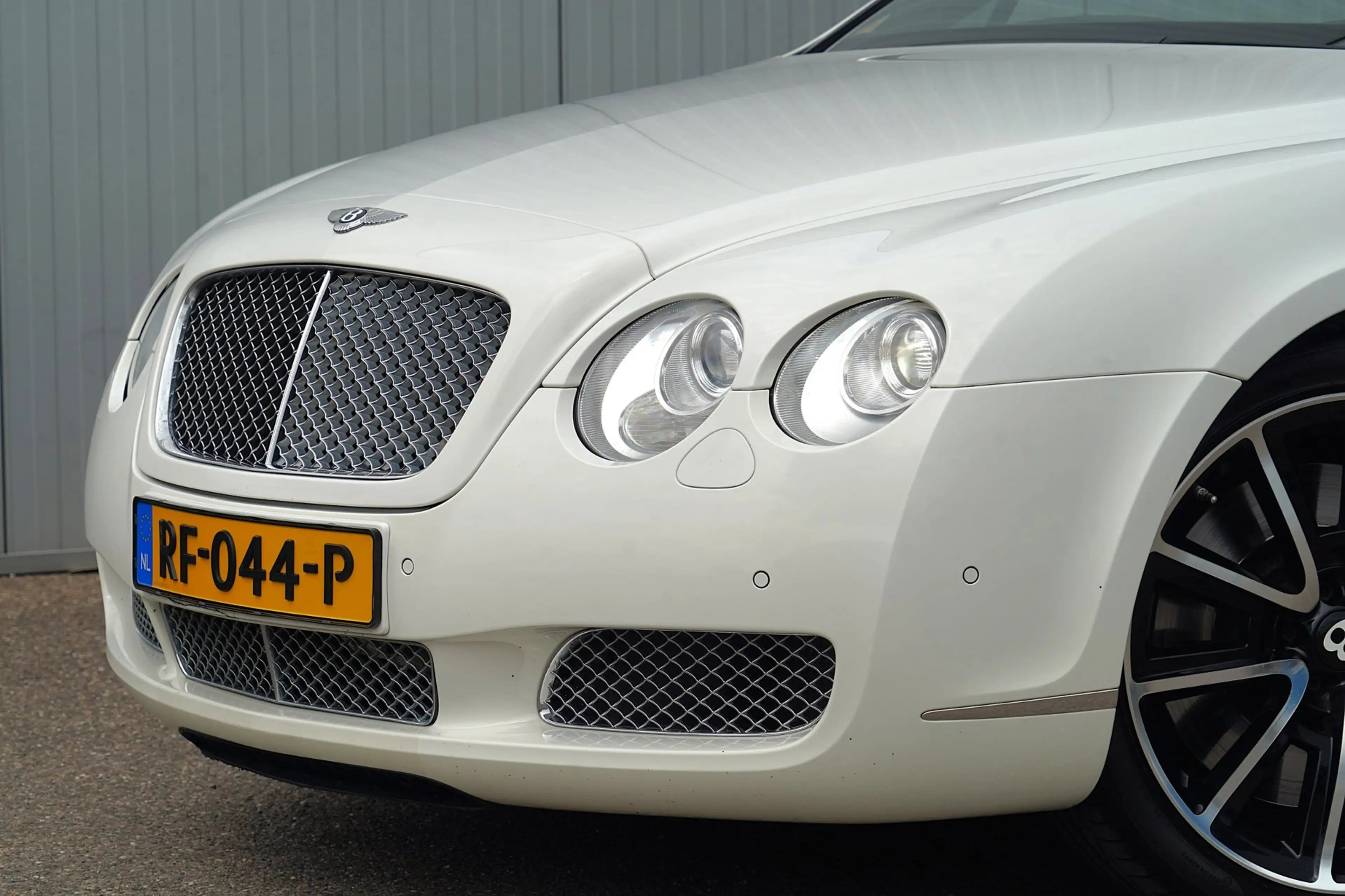Bentley Continental GTC 6.0 W12 / Navi / Leder / Memory stoel / Luchtverin — photo 23