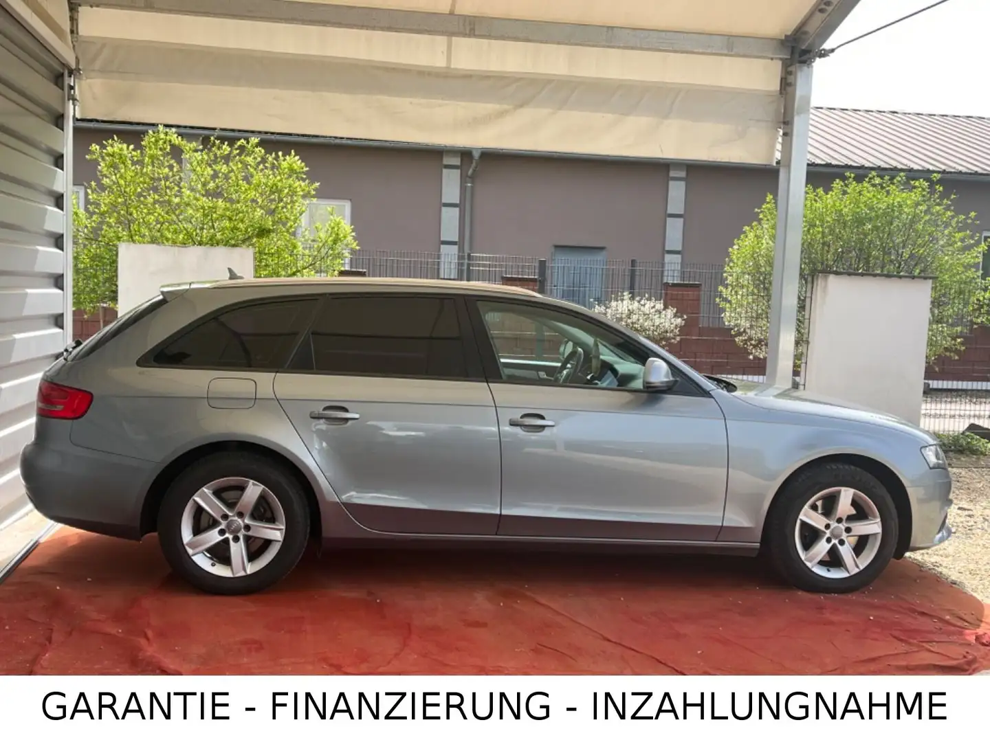 Audi A4 Avant Attraction/Garantie/Scheckheft/Navi Grau - 2