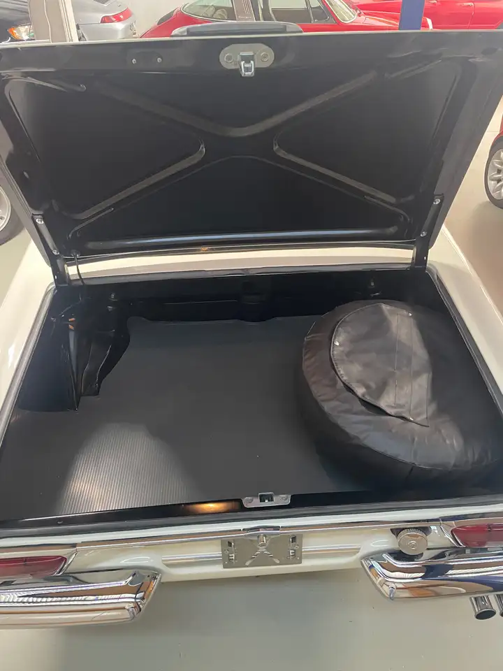 Mercedes-Benz SL 280 280 SL/8 Pagode - W113 Cabriolet, foto 8