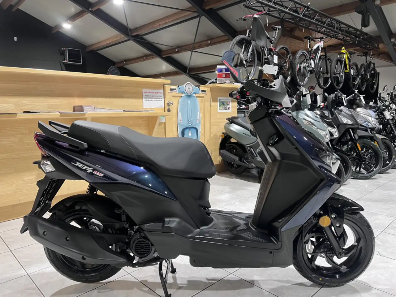Sym Jet 4