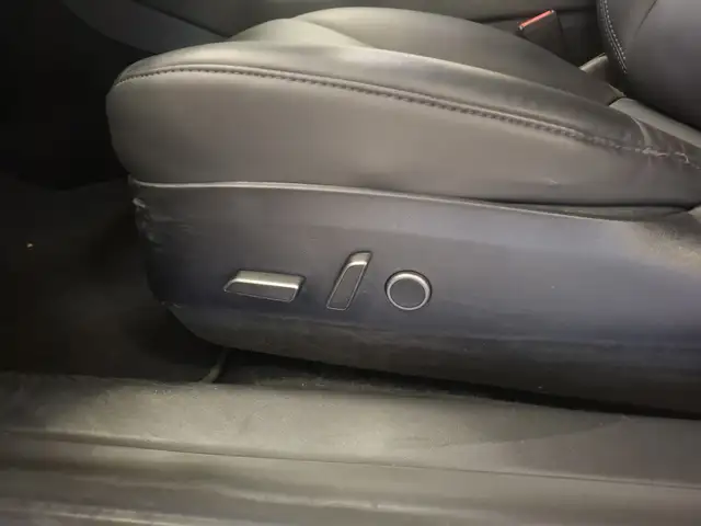 Tesla Model 3 view 12