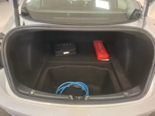 Tesla Model 3 view 22