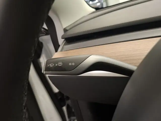 Tesla Model 3 view 14