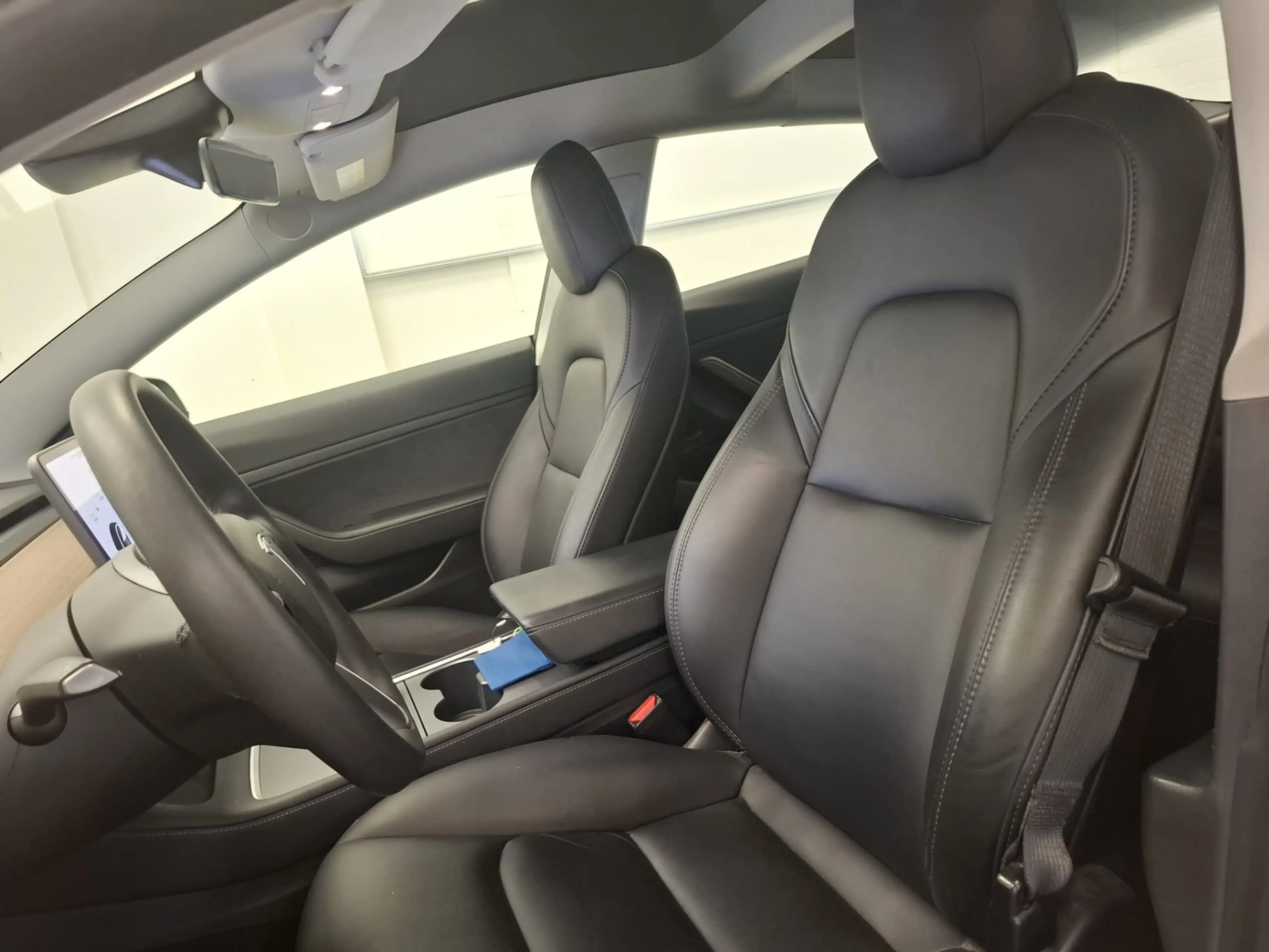 Tesla Model 3 Standard RWD Plus 60 kWh Faceflift — photo 10