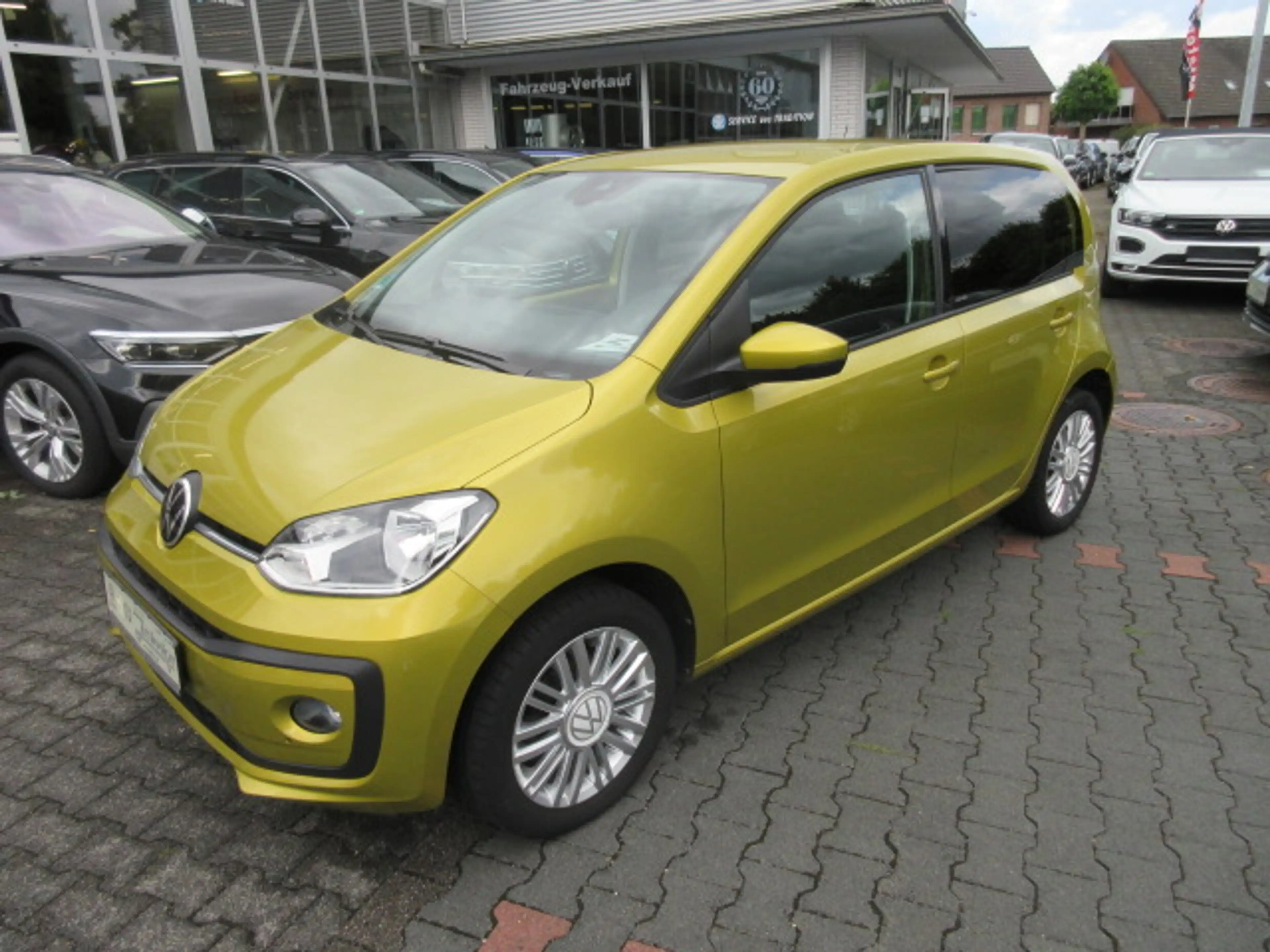 Volkswagen up! UNITED 1.0 NAVIV. KAMERA ALU PRIVACY APS SITZHEIZUNG CLIMATRONIC eFH ZV — photo 4