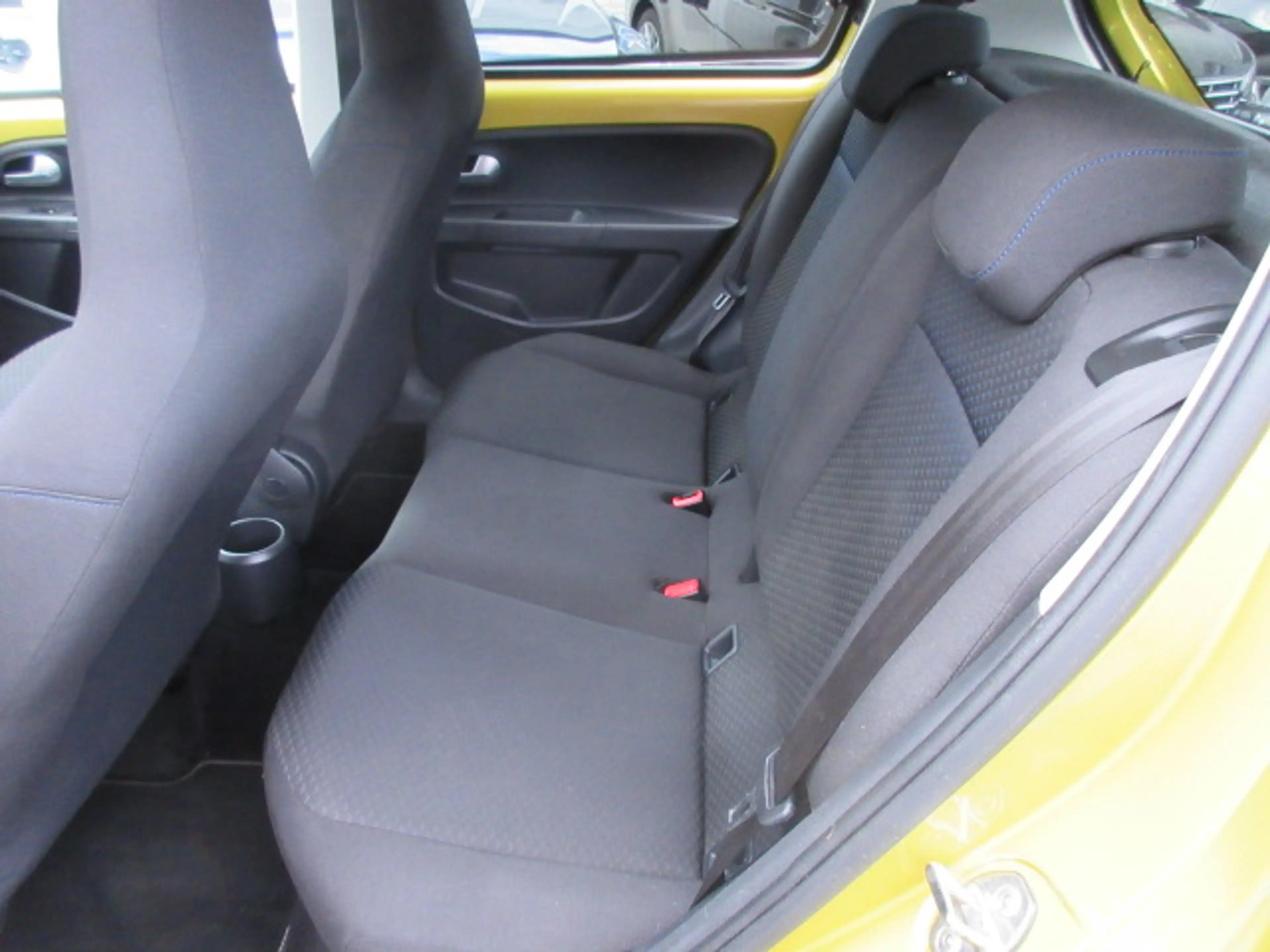Volkswagen up! UNITED 1.0 NAVIV. KAMERA ALU PRIVACY APS SITZHEIZUNG CLIMATRONIC eFH ZV — photo 7