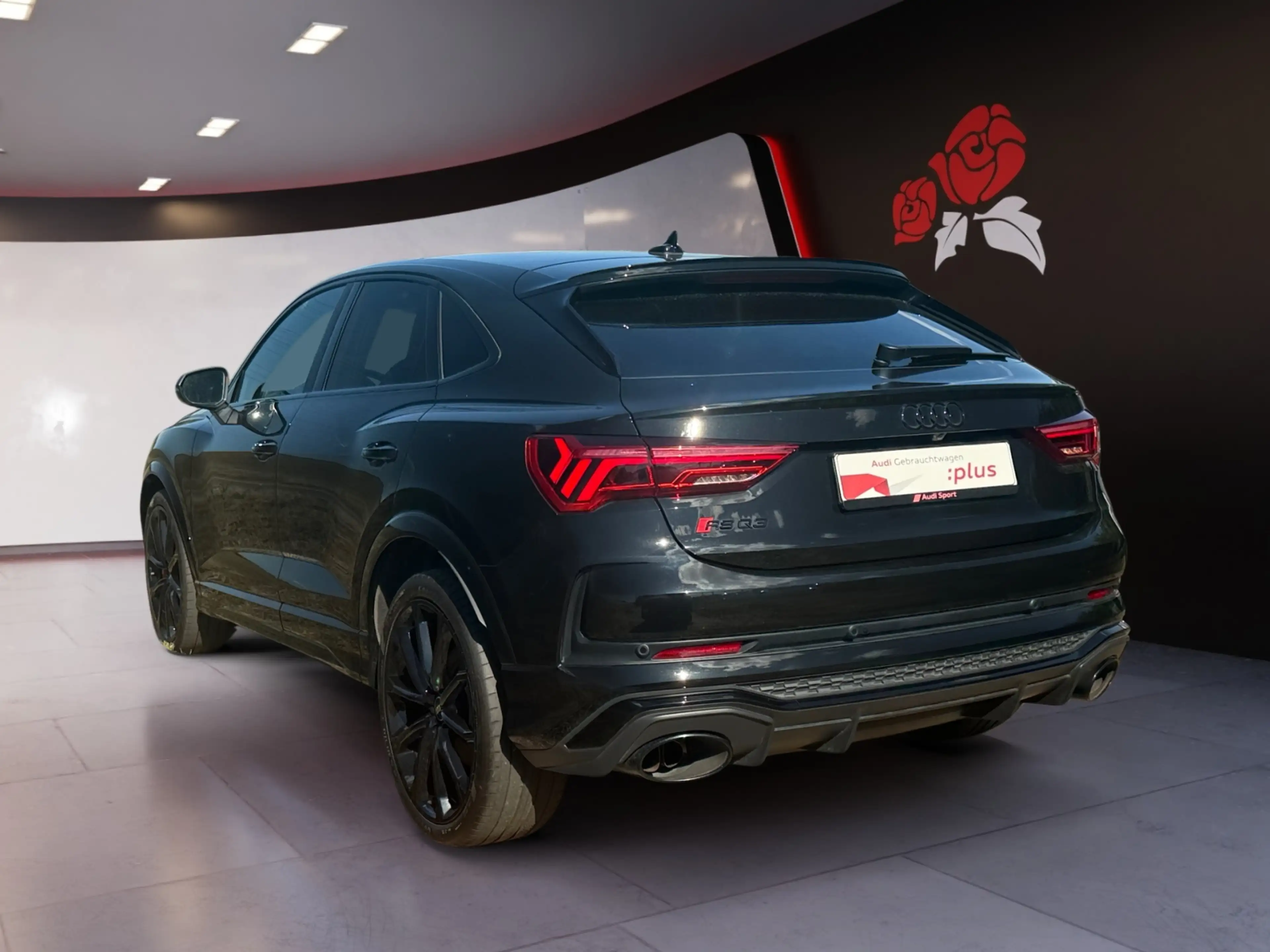Audi RS Q3 Sportback 2.5 TFSI quattro AHK 360° Pano ACC SONO — photo 4