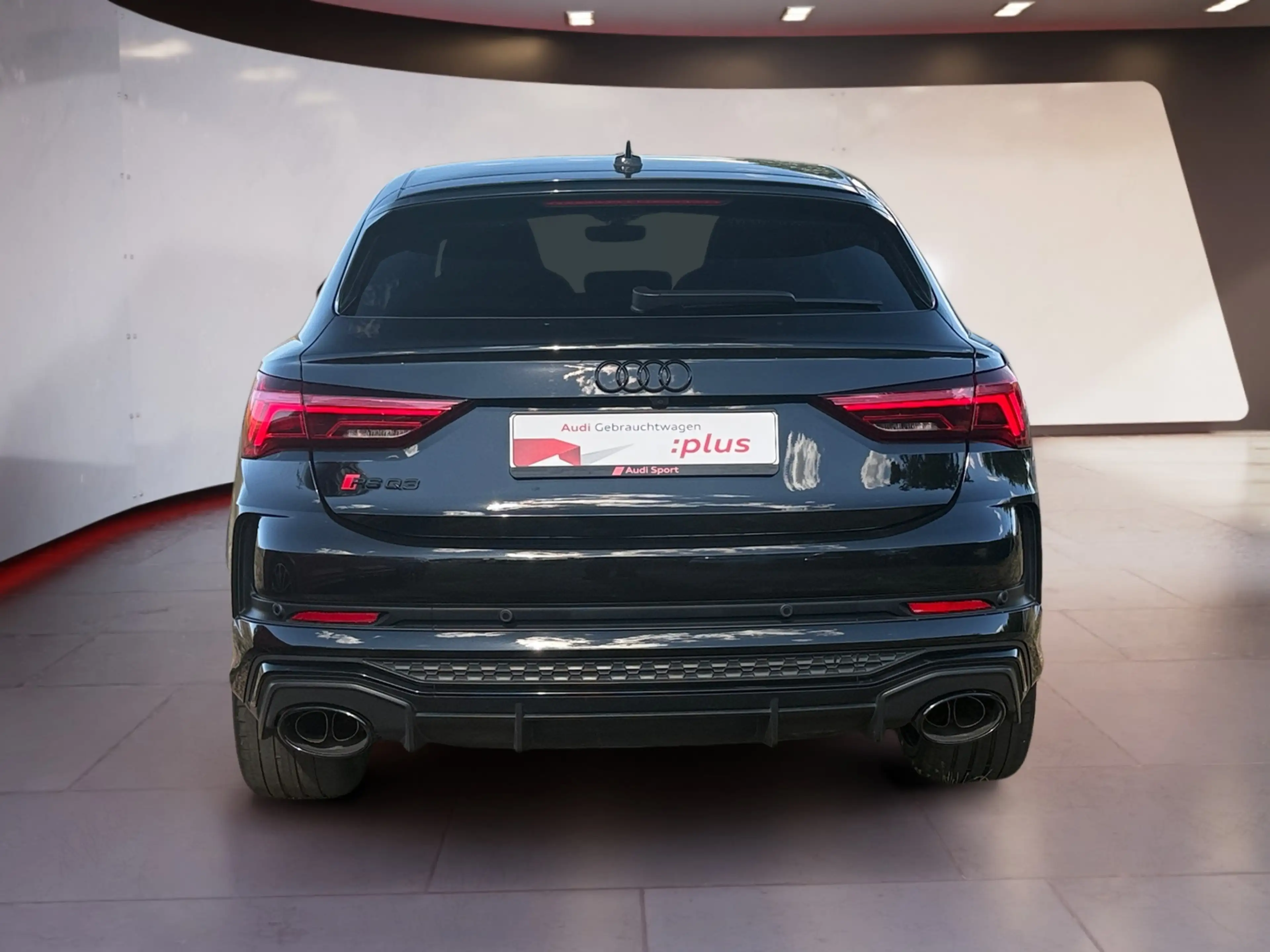 Audi RS Q3 Sportback 2.5 TFSI quattro AHK 360° Pano ACC SONO — photo 5
