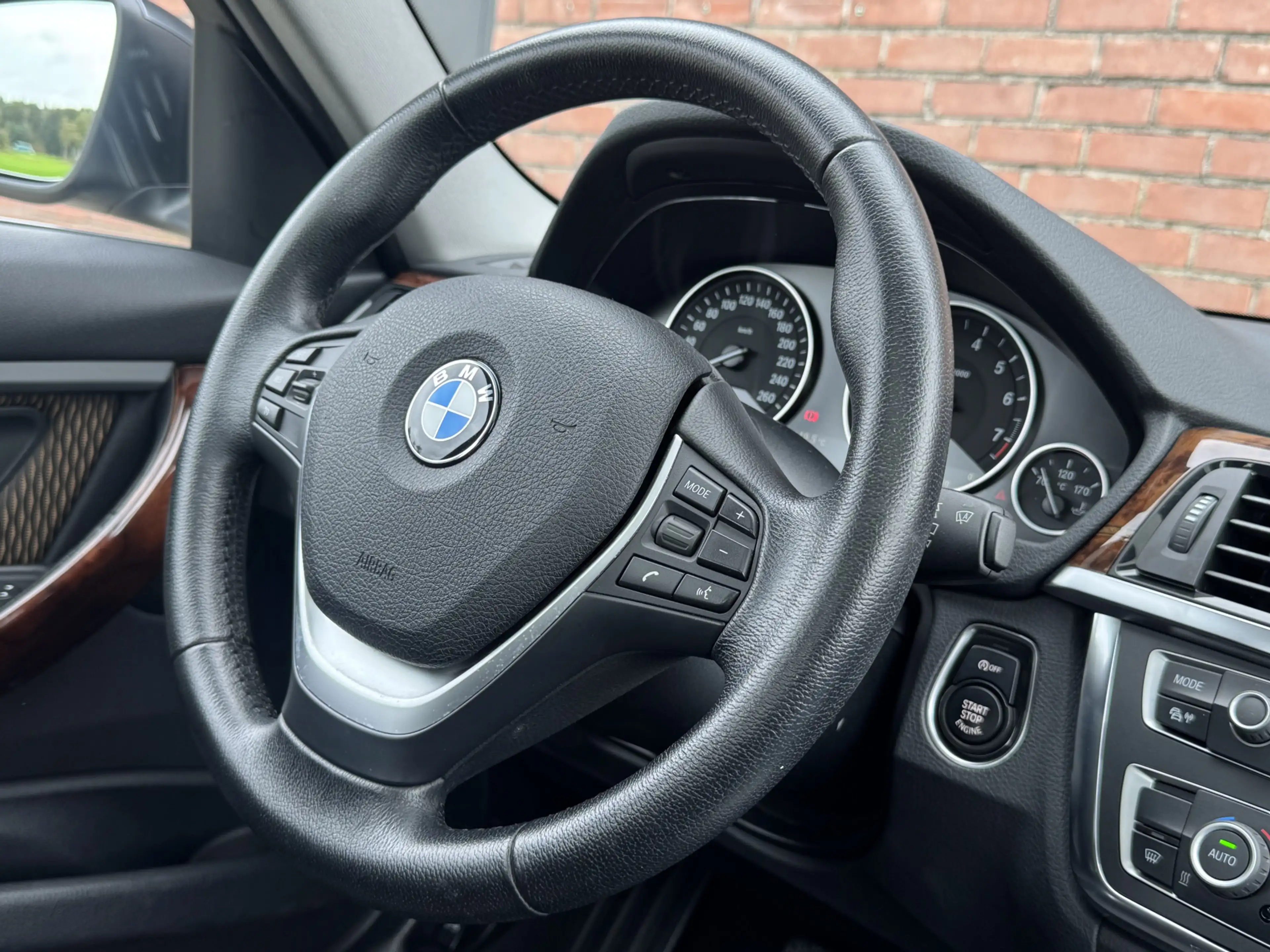 BMW 320 3-serie 320i EXECUTIVE | NL-AUTO! | SCHUIFDAK! | N — photo 14