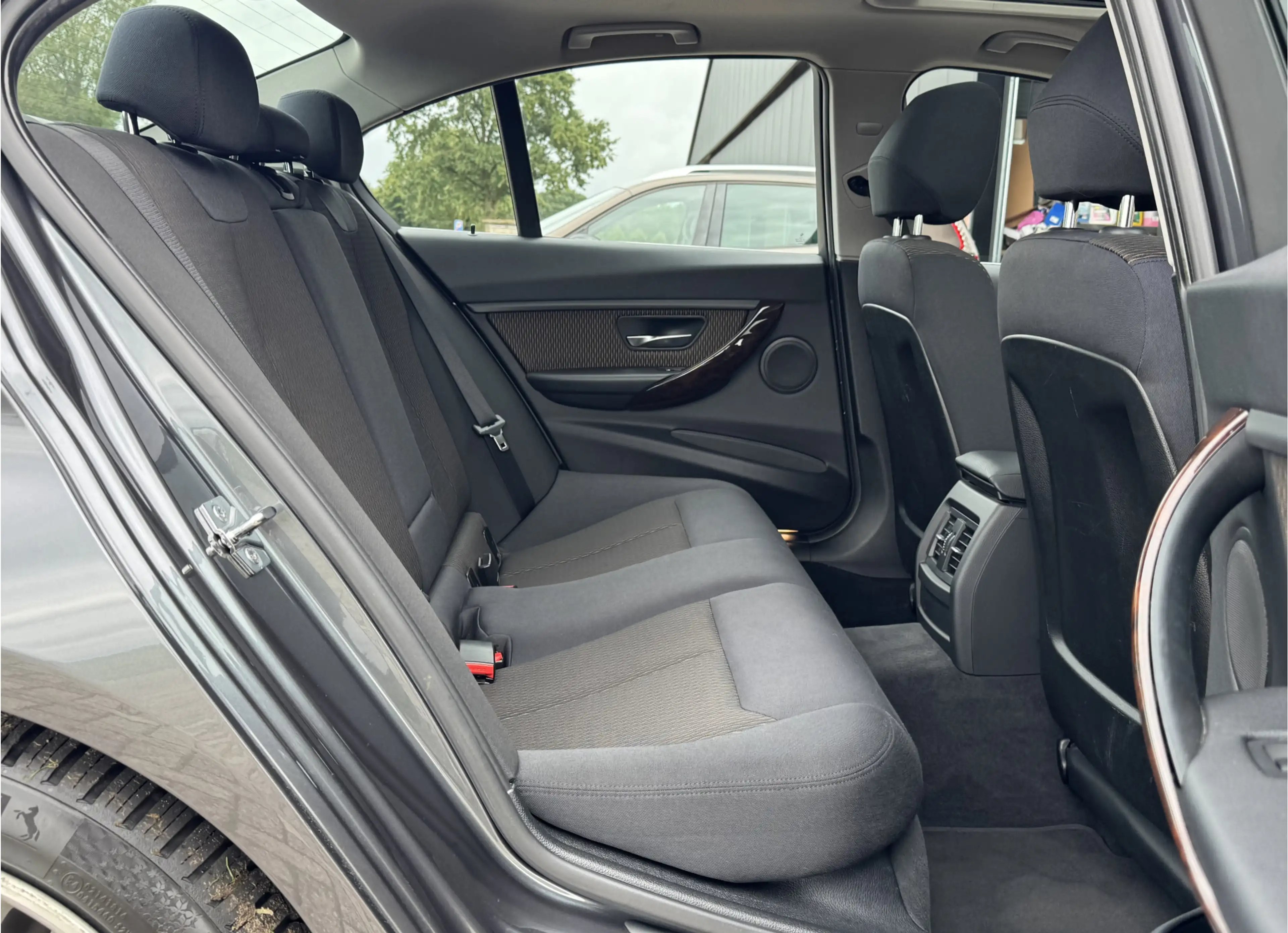 BMW 320 3-serie 320i EXECUTIVE | NL-AUTO! | SCHUIFDAK! | N — photo 29