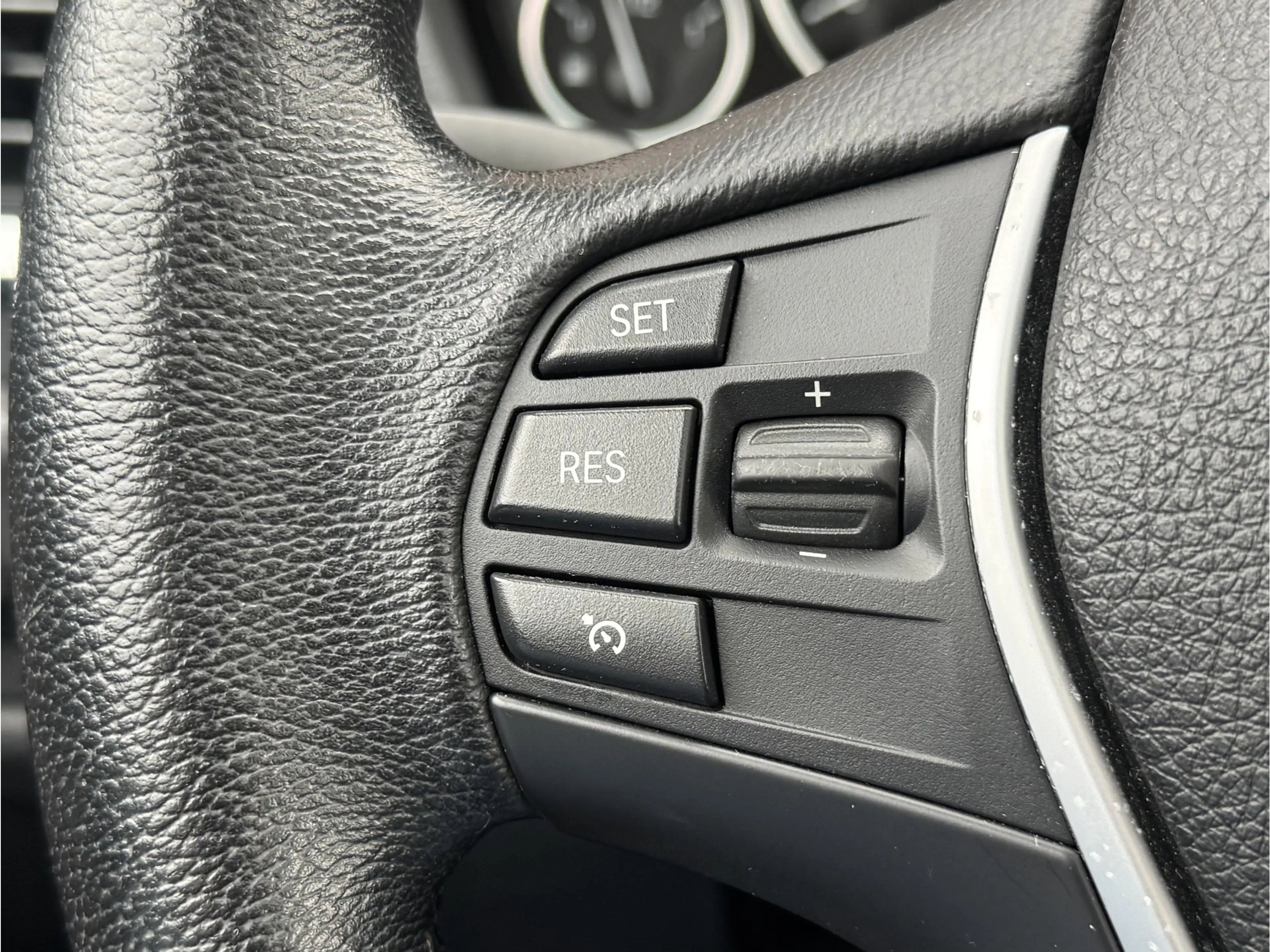 BMW 320 3-serie 320i EXECUTIVE | NL-AUTO! | SCHUIFDAK! | N — photo 20