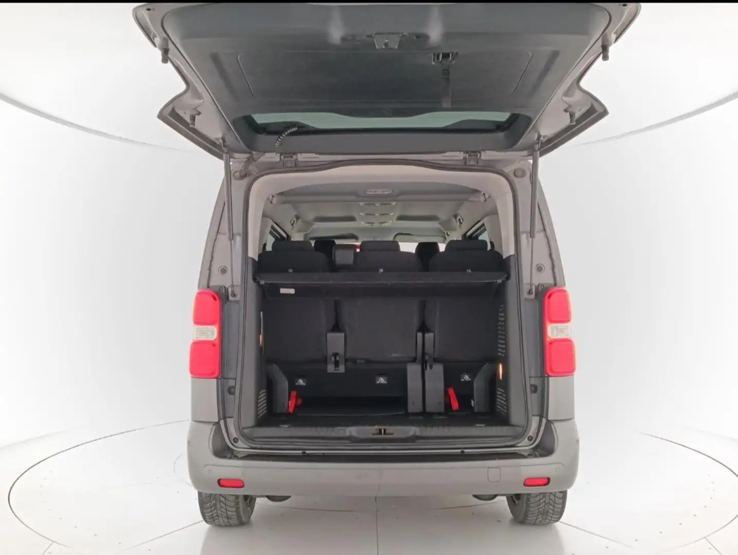 Peugeot Traveller Active - 2