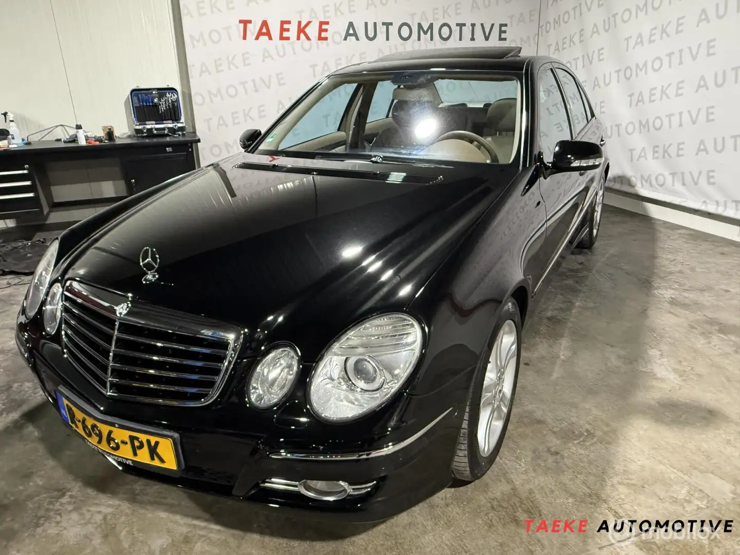 Mercedes-Benz E 350 Avantgarde Automaat/Clima/Cruise/Dakje Zwart - 1