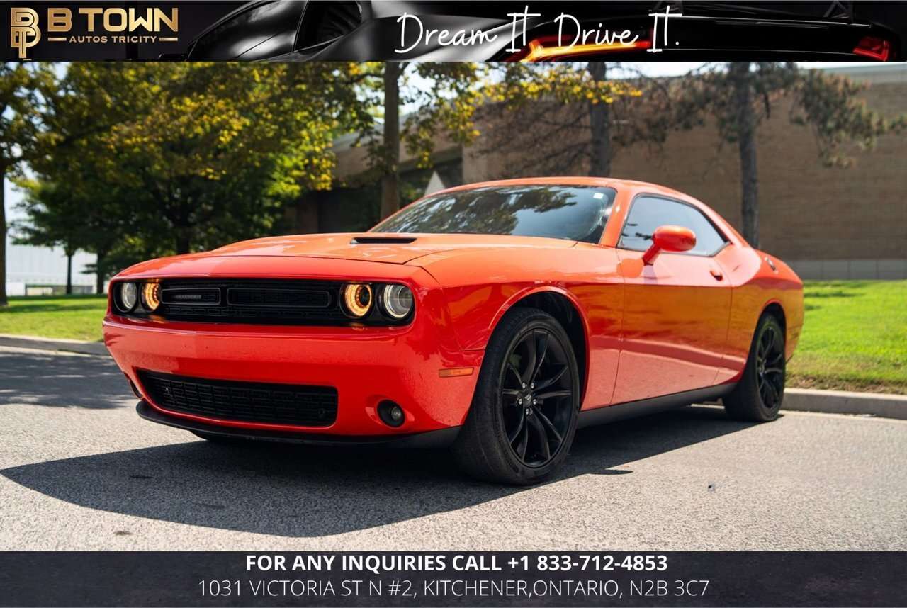 2017 Dodge Challenger SXT Plus